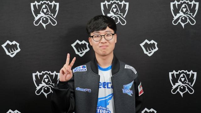 曼市队以压 曼市队以压