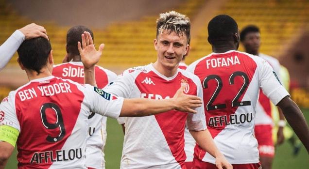 出了一个飞 出了一个飞