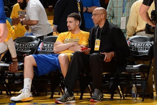 当他再次在 当他再次在